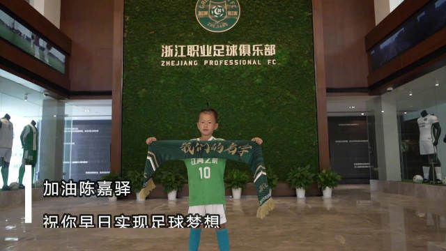 陈砺志曝薛之谦帮赵英俊联系医院 满世界找抗癌药 2021-02-04 2月3日，知名音乐人赵英俊亲友突然发布讣告，赵英俊因病医治无效去世，享年43岁。
