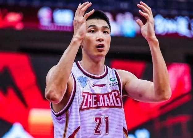 《无名之辈：否极泰来》曝制式海报2025-06-25 第27届上海国际电影节闭幕 万茜获金爵最佳女演员2025-06-21 陈可辛上影节大师班：创作《酱园弄·悬案》很焦虑2025-06-20 万茜变保姆杀手、饶晓志首当主演 这部片好敢拍！
