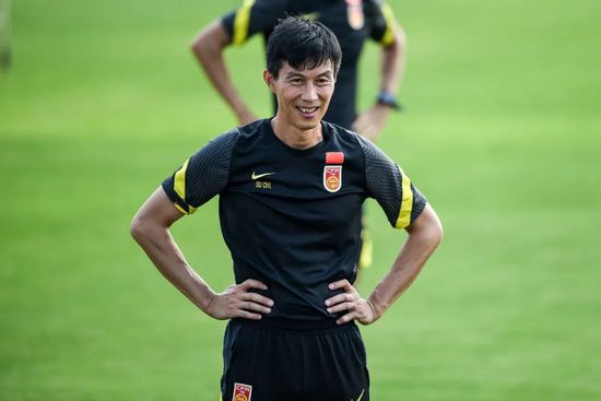 漫威掌门人斯坦·李：蜘蛛侠应保持白人直男形象 2015-06-24 近日，索尼影业的一批内部邮件遭到曝光，其中关于蜘蛛侠银幕角色设定的严格条款引起了人们的争议。