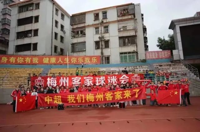 电影频道推出AI影像人才优选计划 打造6支AI短片 2024-04-11 集聚AI影像人才和优质作品，探索人工智能与电影创作的未来，电影频道“AI影像人才优选计划”即将发布！