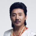 然而，随着近年来漫威超级英雄电影对中国观众的吸引力逐渐减弱，即便《复仇者联盟》系列前四部在中国创下86.7亿元票房的辉煌数字，新开启的宇宙篇章、全新的角色阵容，对观众而言几乎等同于全新IP，市场接受度仍需检验。