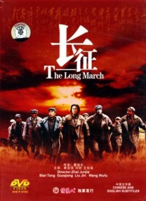 ”七年前，《红海行动》中佟莉（蒋璐霞饰）与石头的“战场糖”让无数观众心碎；